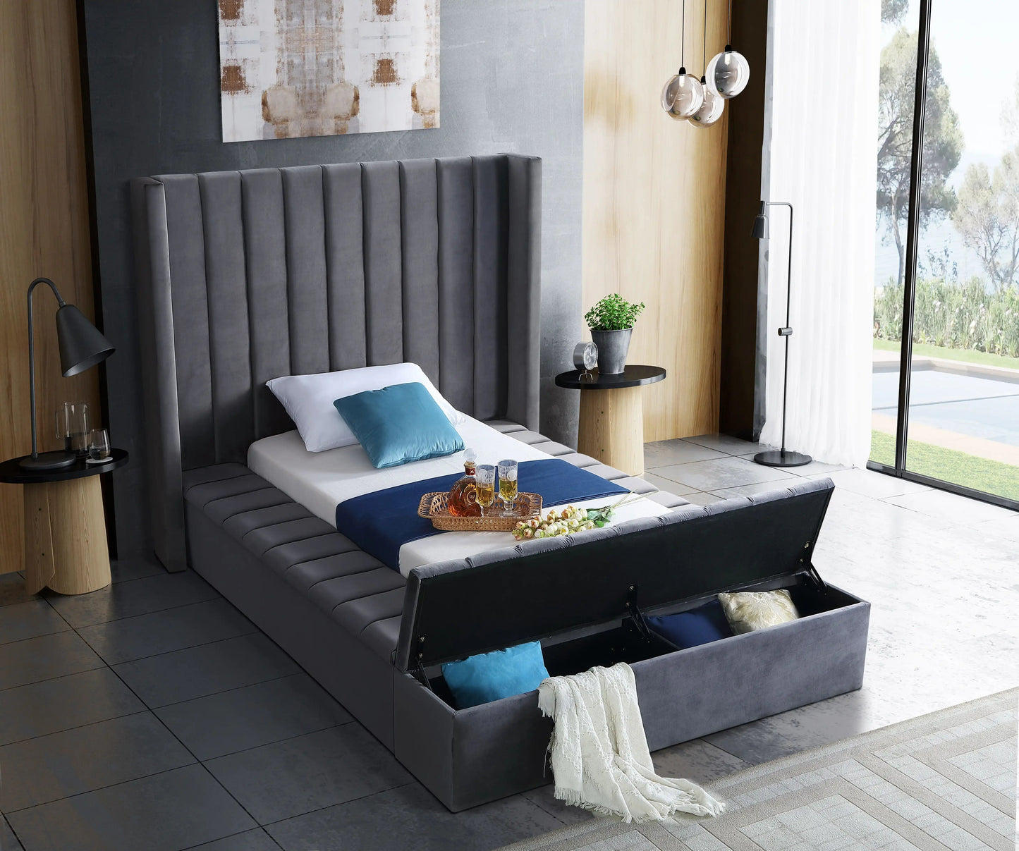 Kiki - Bed, King, Black