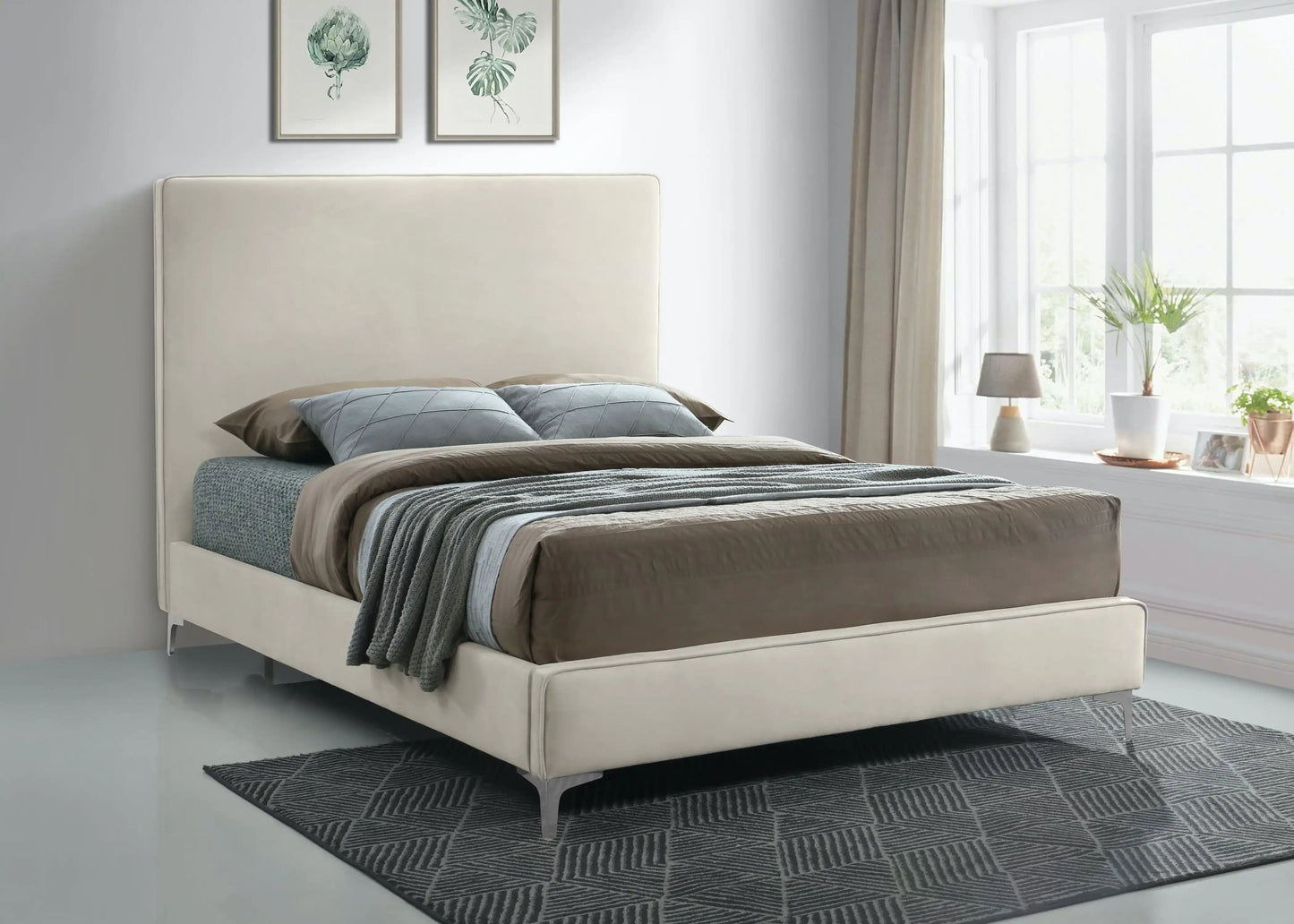 Geri - Bed, Full, Beige
