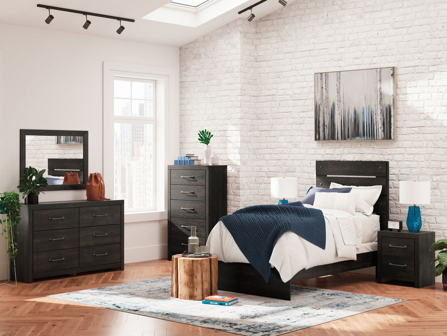 Hollivern - Panel Bed, King, Dark Gray