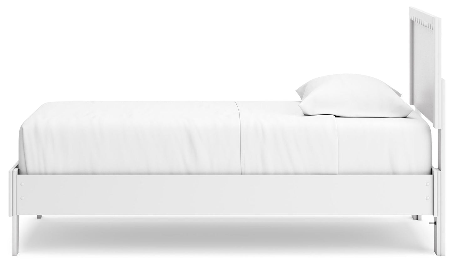 Hallityn - Panel Platform Bed