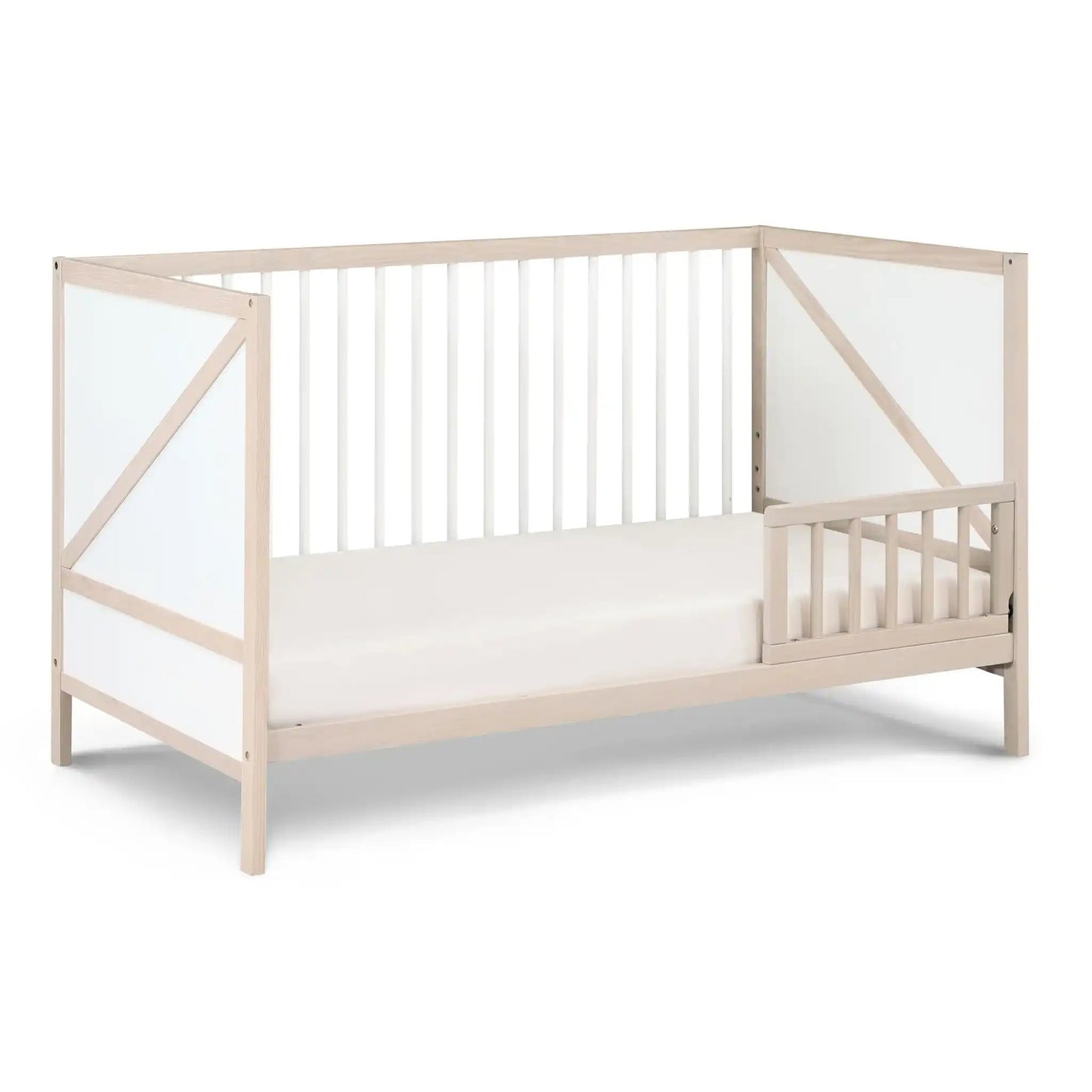 Pixie Zen - 3-in-1 Crib - Walnut, Light Brown