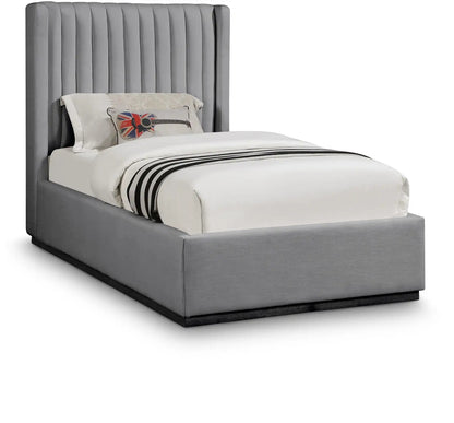 Logan - Bed, Full, Beige