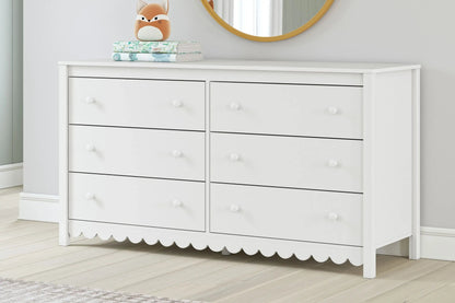 Hallityn - Six Drawer Dresser - White