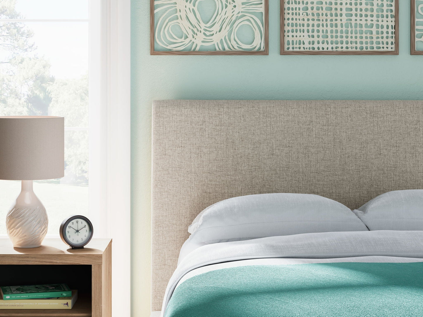 Cielden - Upholstered Bed With Roll Slats, Queen, Gray