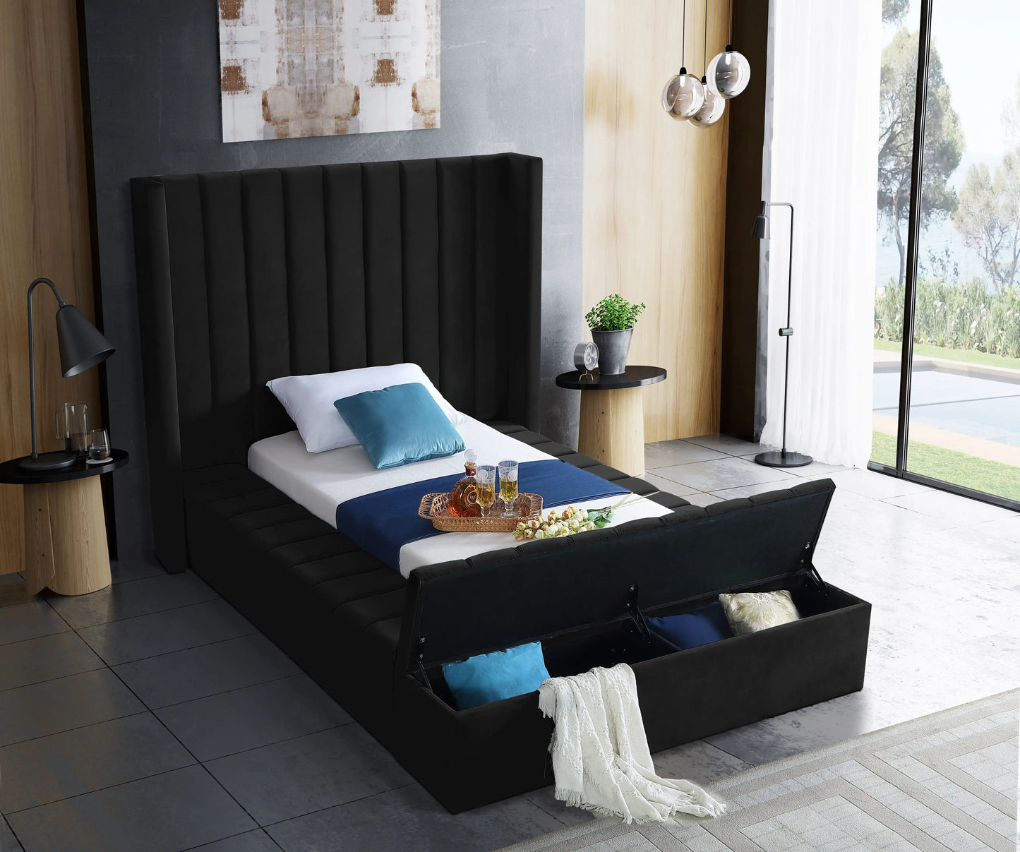 Kiki - Bed, King, Black