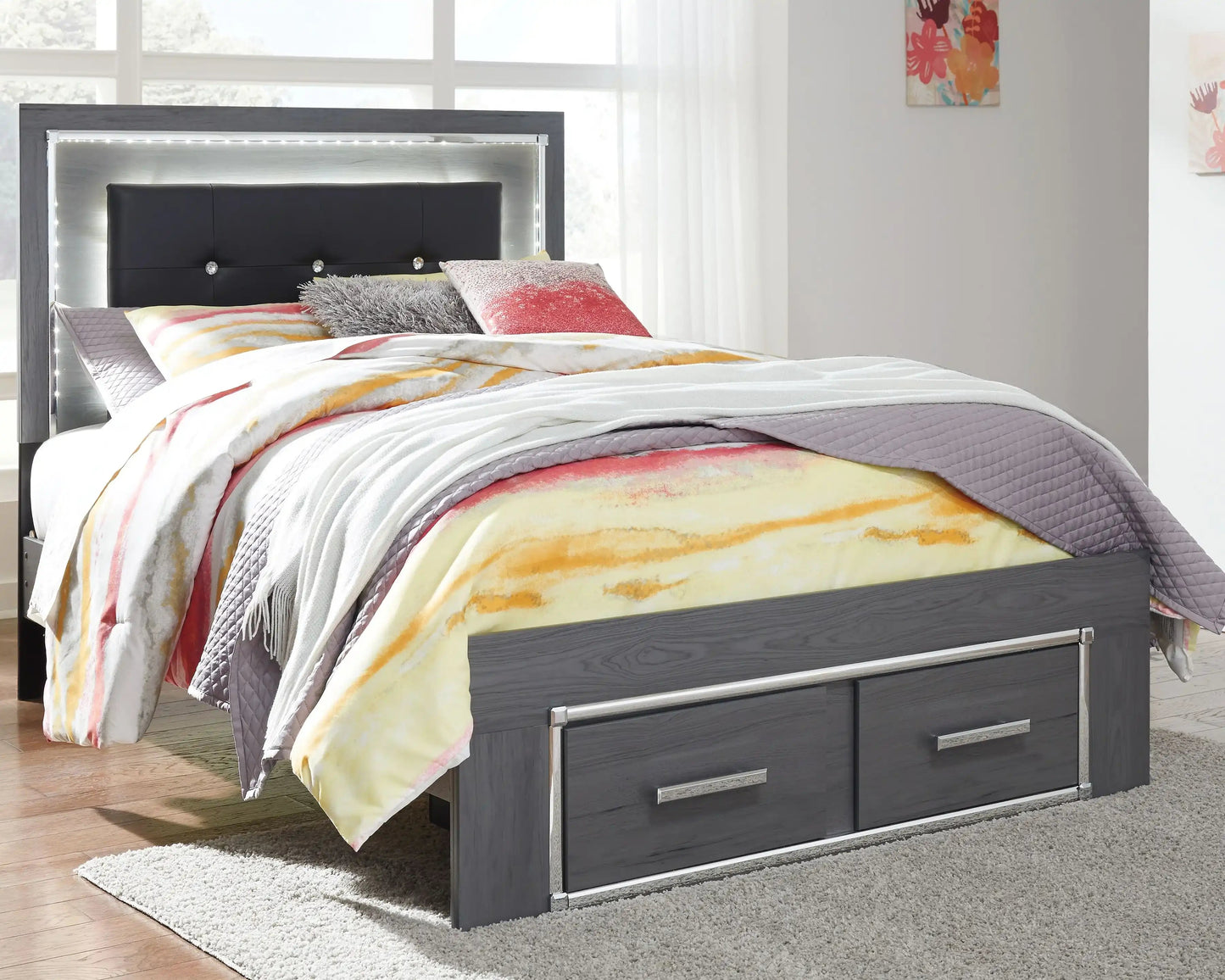 Lodanna - Panel Bed, Queen, Gray