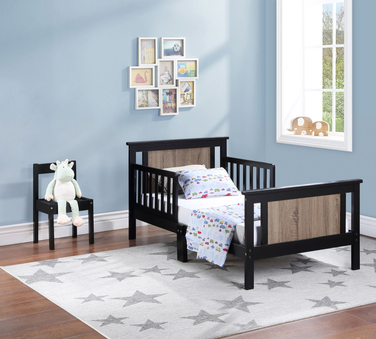 Connelly - Reversible Panel Toddler Bed, Black