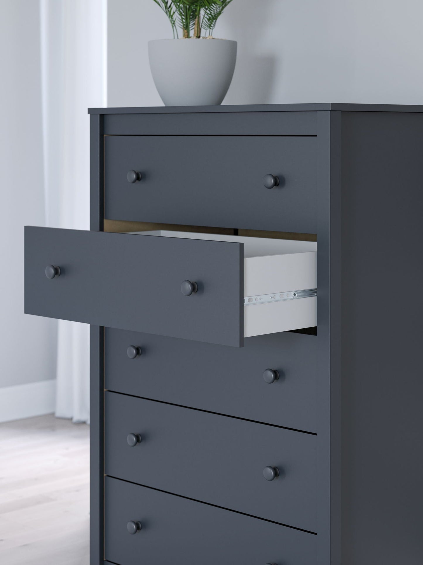 Simmenfort - Five Drawer Chest - Navy Blue