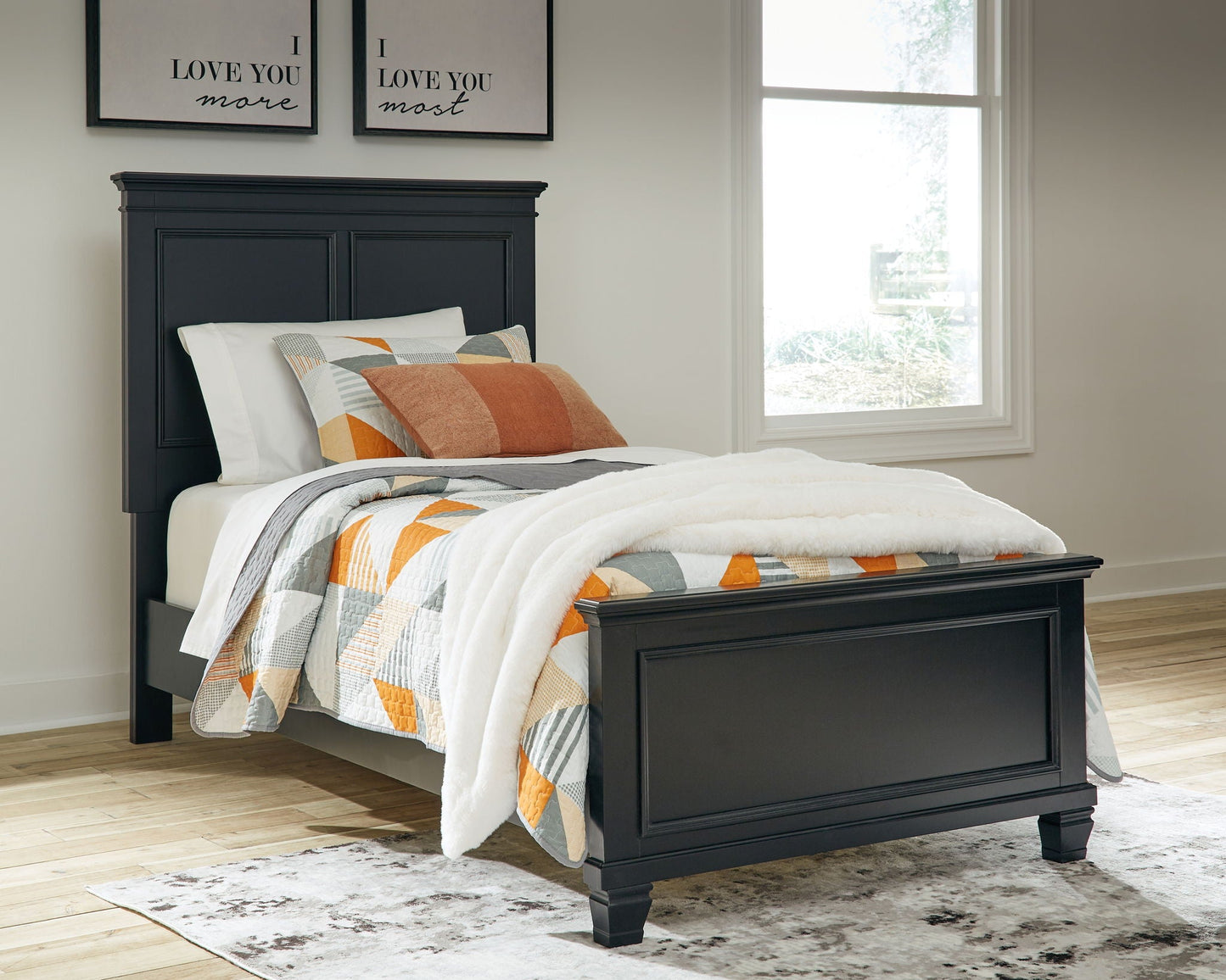 Lanolee - Panel Bedroom Set, Black