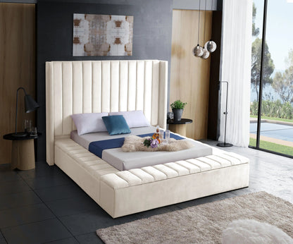 Kiki - Bed, King, Black