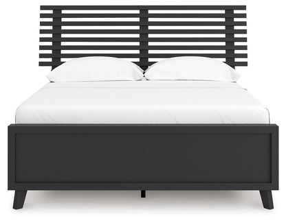 Danziar - Slat Panel Bed