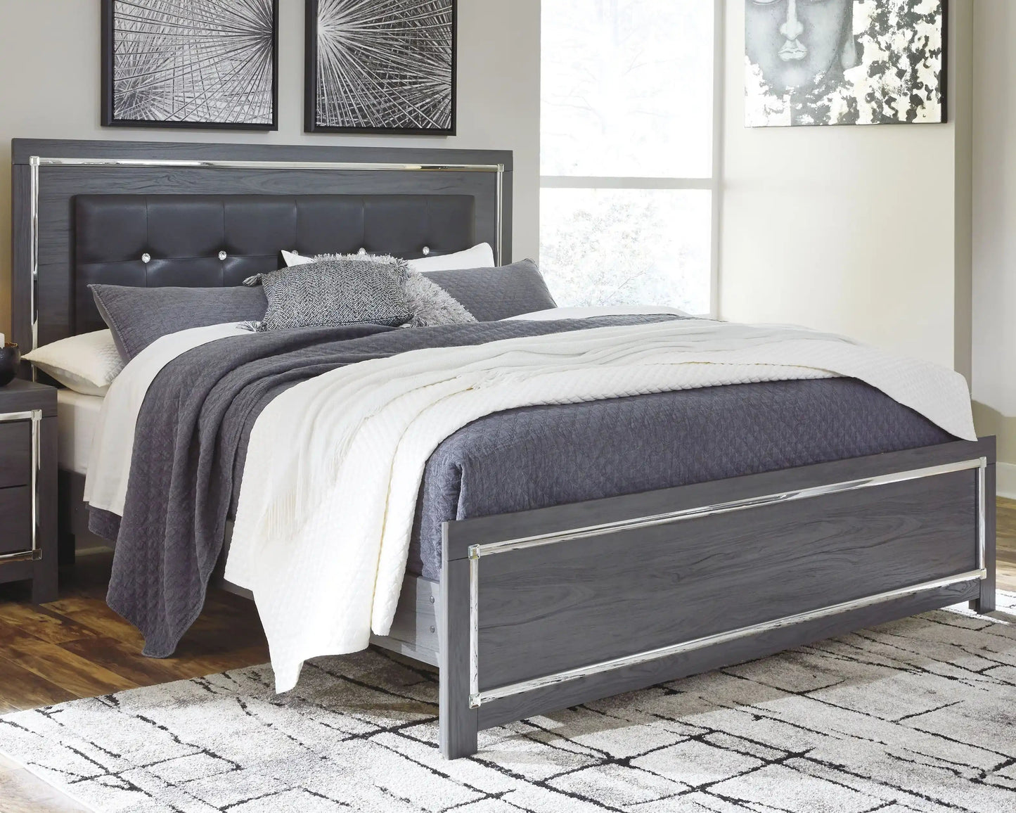 Lodanna - Panel Bed, Queen, Gray
