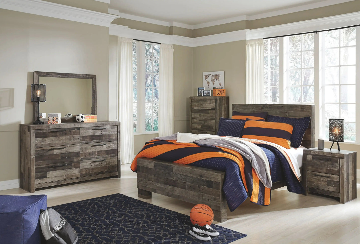 Derekson - Panel Bed, King, Dark Gray