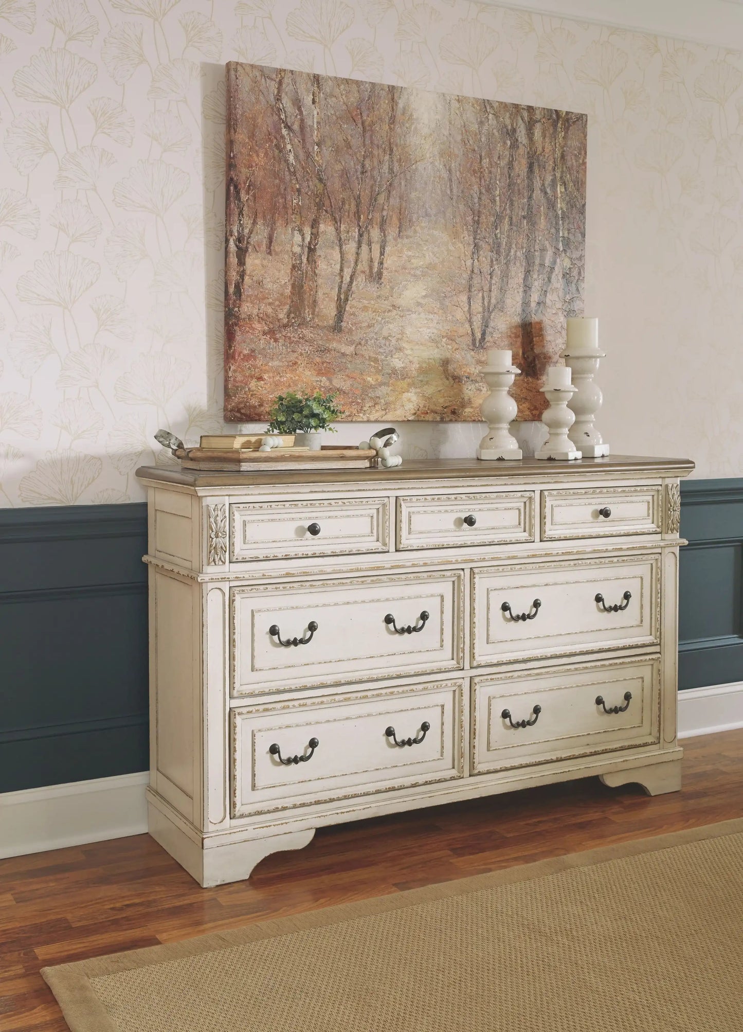Realyn - Dresser, Mirror, White